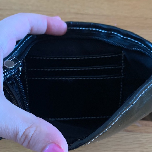 Black Patent Nine West Wristlet - Picture 3 of 4